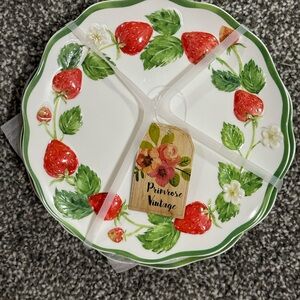 Primrose Vintage Set of 4 Primrose Strawberry Salad/Desert Melamine Plates